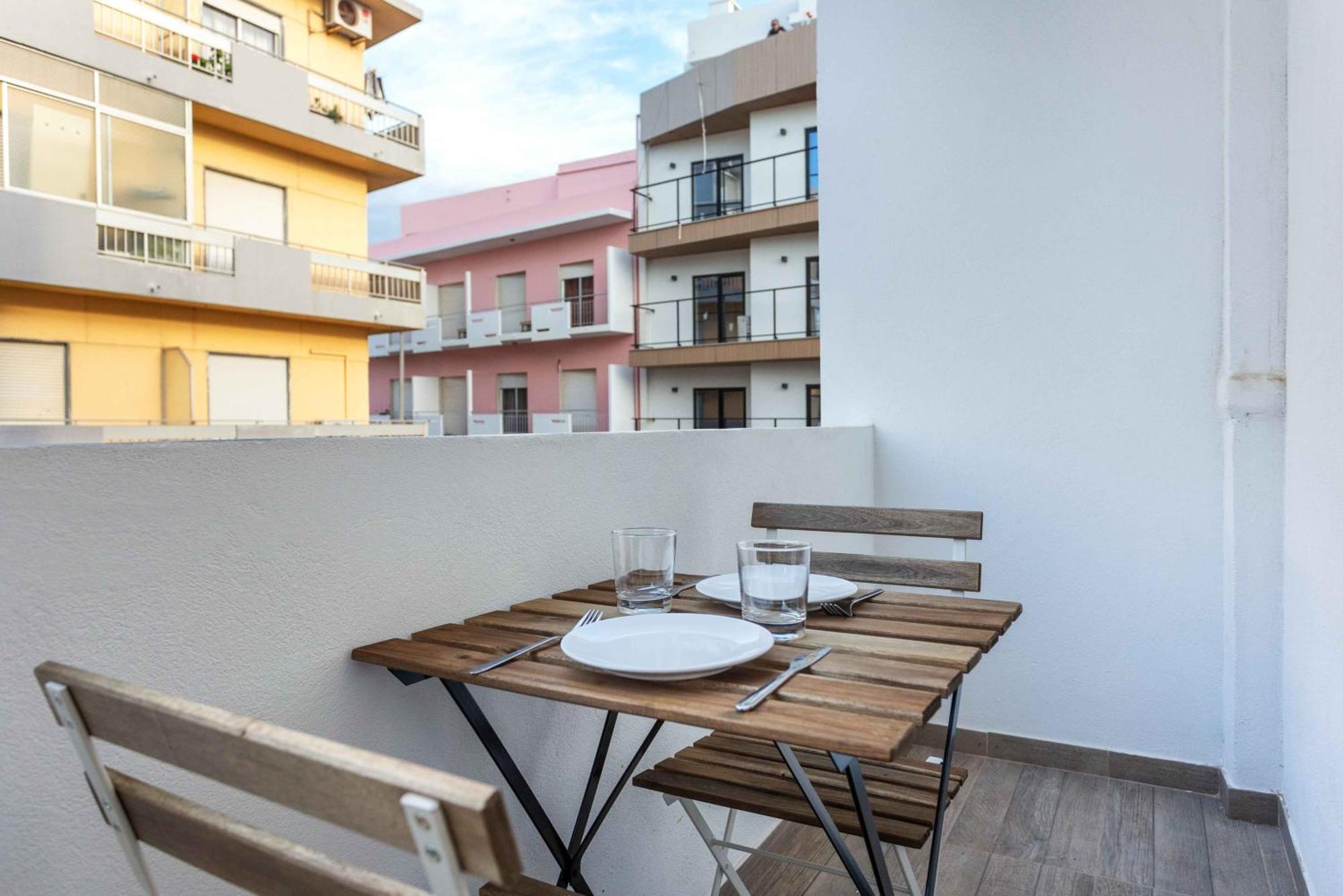 Blife Farensya Private Rooms Faro Exterior photo